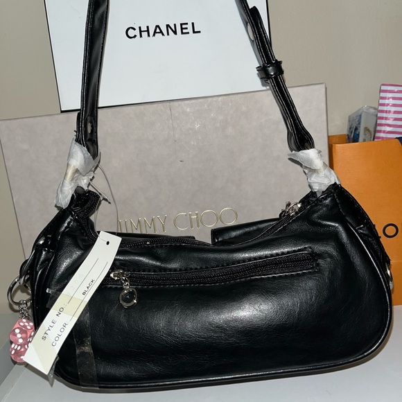 Black Glossy Shoulder Bag - Picture 2 of 6